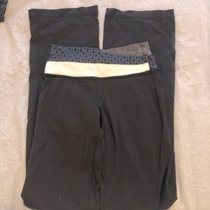 Lululemon yoga pants flare